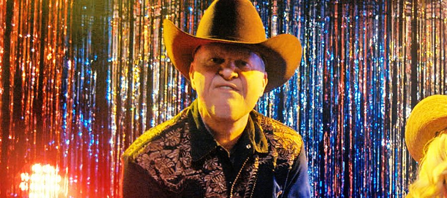 Scuzz Twittly featured on Artenzza magazine cover – American musician and comedy artist blending country, rock, and humor