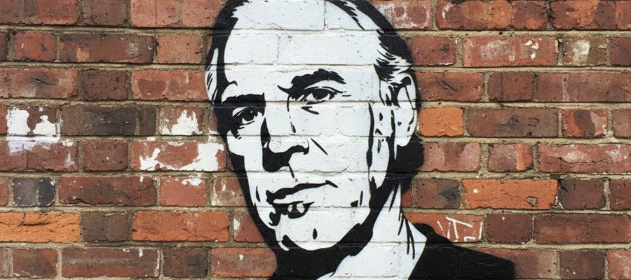 Independent American singer-songwriter living in Switzerland featured on music magazine cover interview